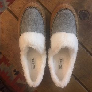 Sorel moccasin slippers